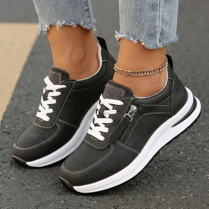Isolde | Orthopaedic Trainers