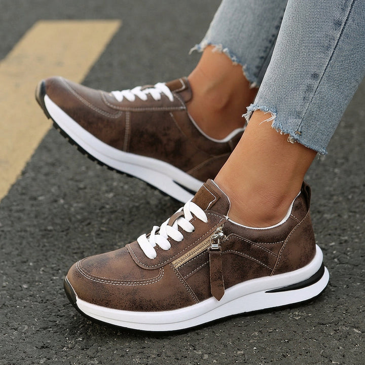 Isolde | Orthopaedic Trainers