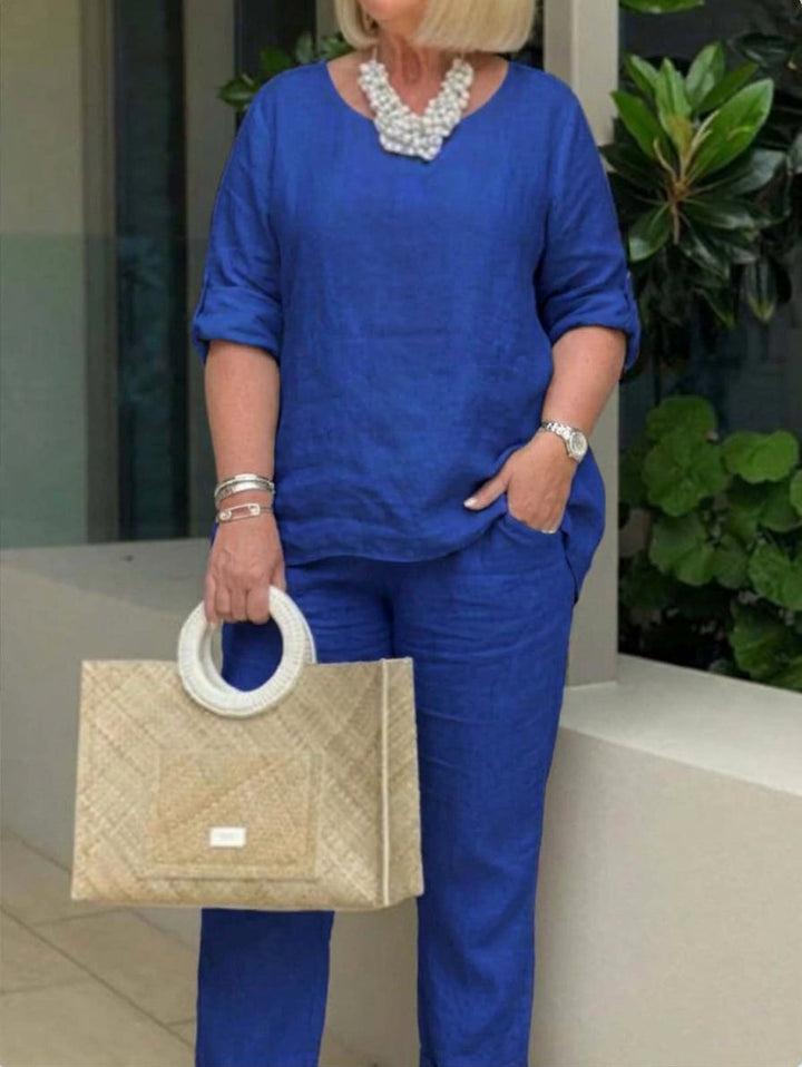 Posy Elegance Suit: Understated elegance