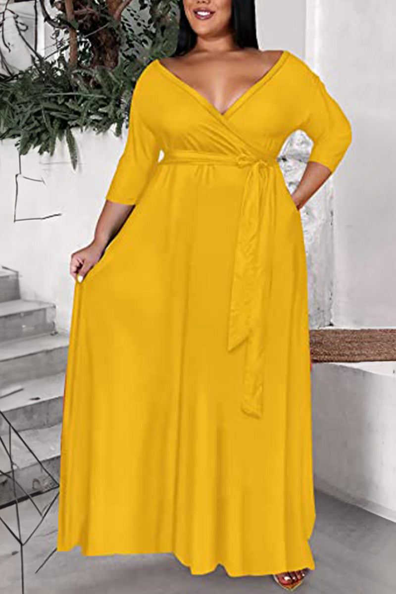 Arabella - Elegant Plus Size Belted Dress