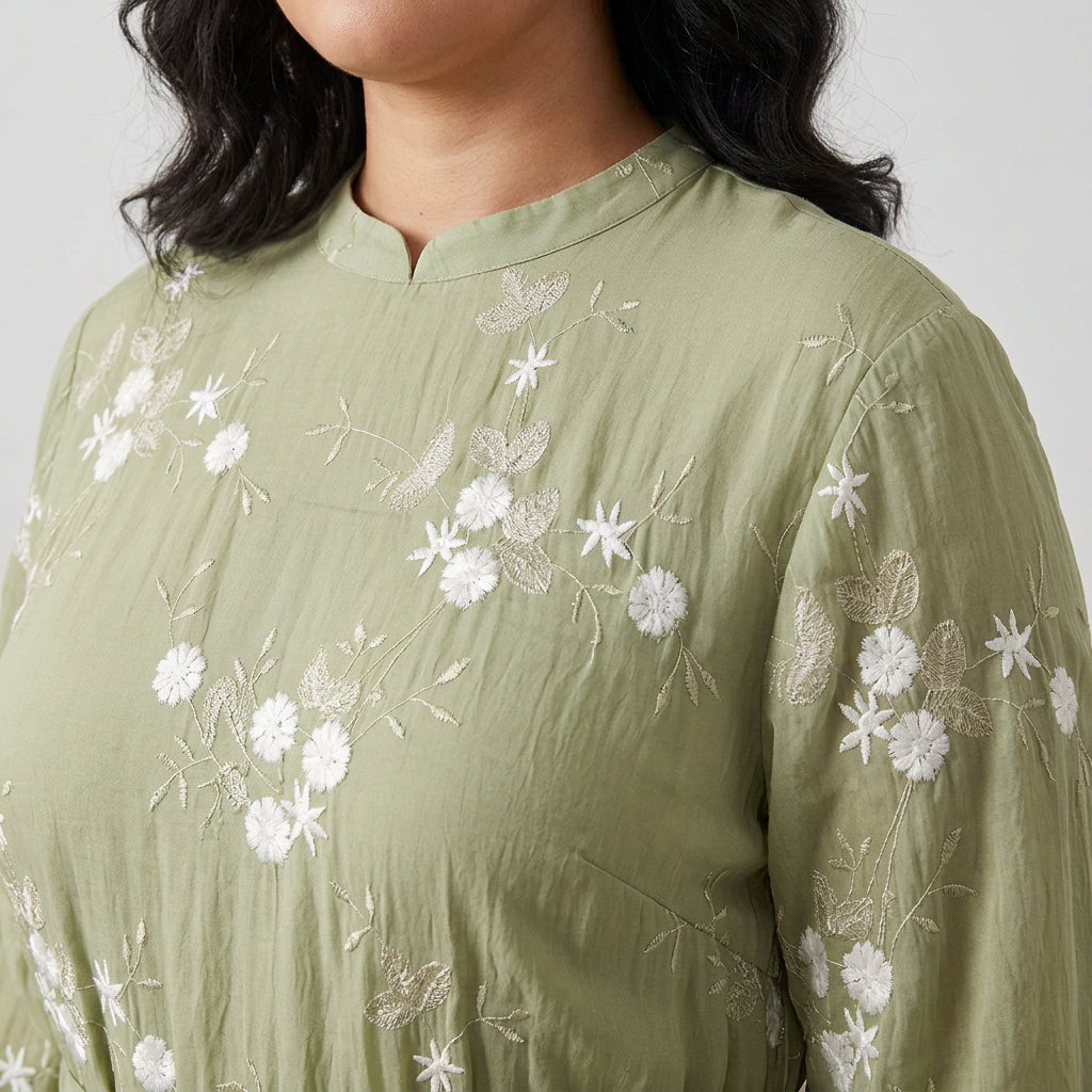 Delia | Elegant Top with Embroidered Flowers