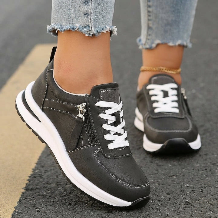 Isolde | Orthopaedic Trainers