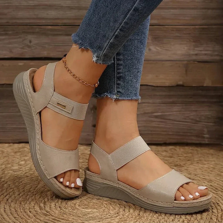 Delia | Sandals
