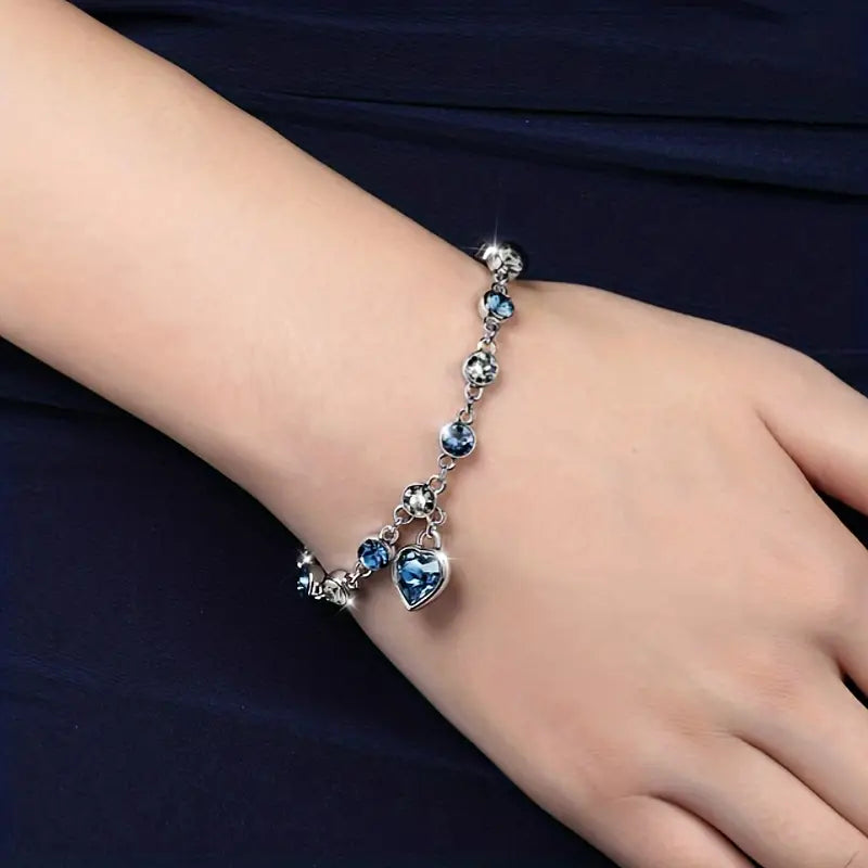 Heledd Heart Glow Bracelet | White Gold