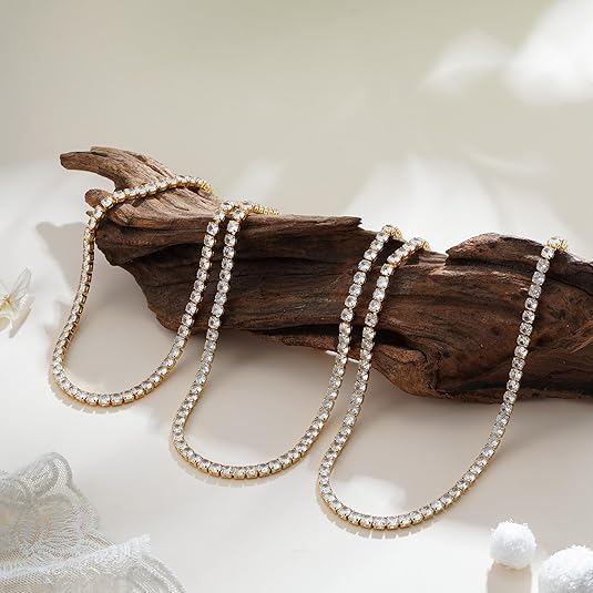 Dovie Necklace | Gold
