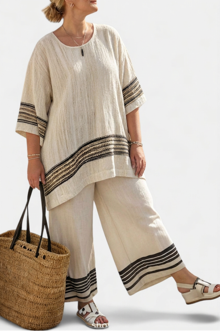 Genevieve — Top Elegant Linen With Black Stripes &amp; Flowing Trousers