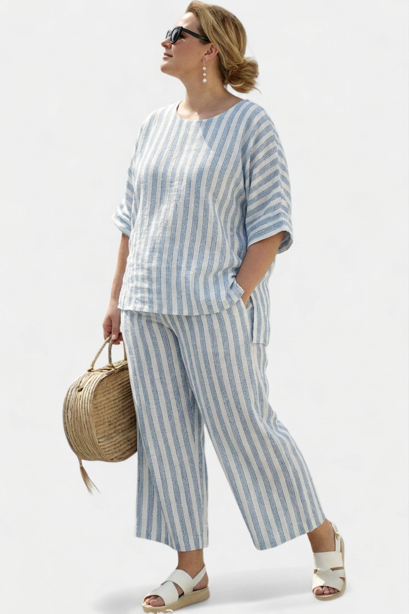 Calliope — Top Sophisticated Linen With Blue Stripes &amp; Relaxed Trousers