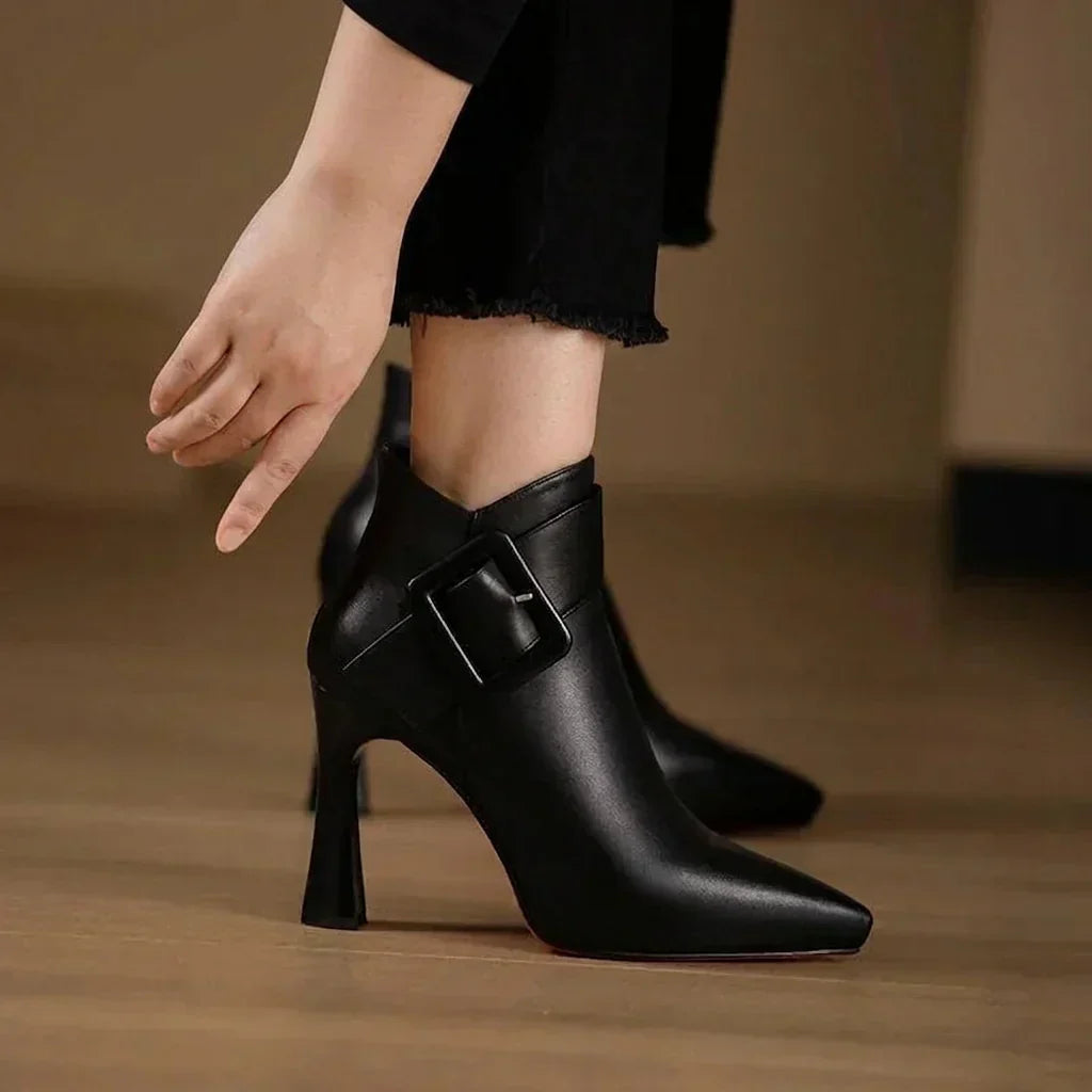 Tova Boots - Aveline with Buckle