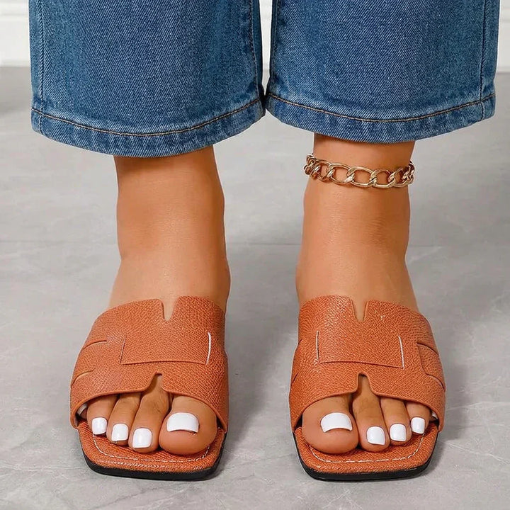 Tegan | Slides Sandals