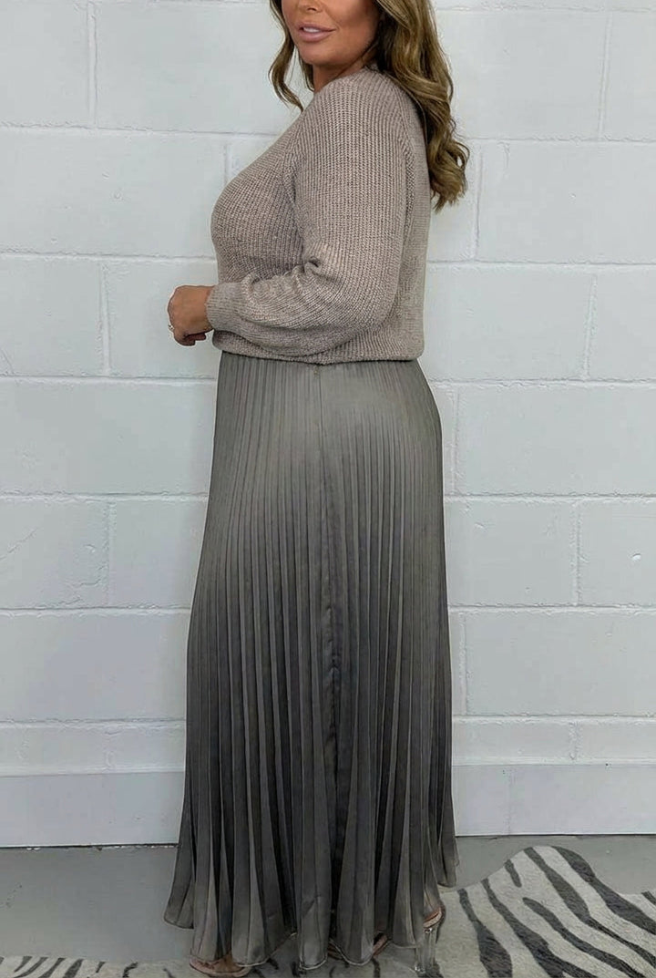 Esmé - Maxi dress with Jumper and pleated skirt
