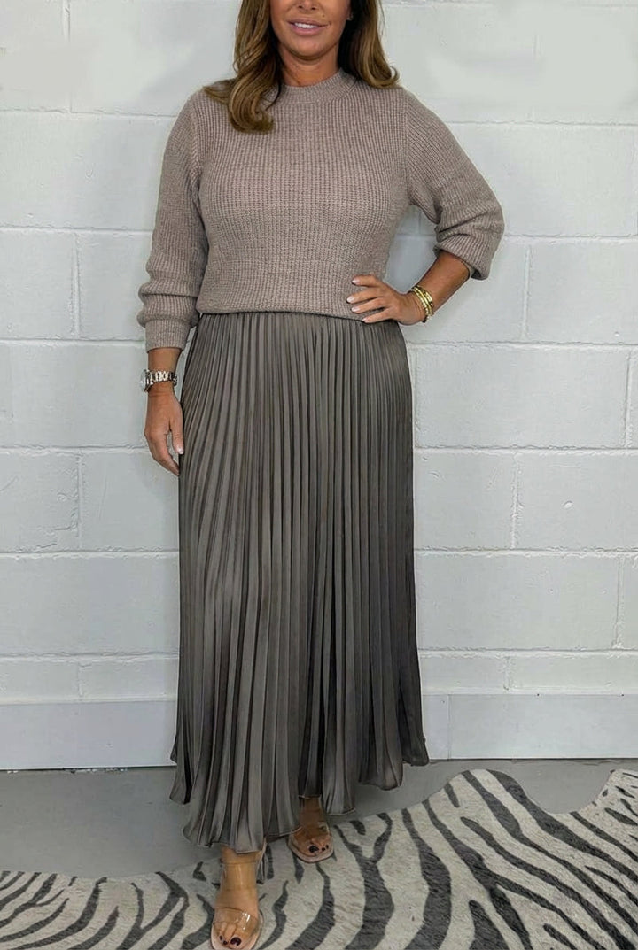 Esmé - Maxi dress with Jumper and pleated skirt