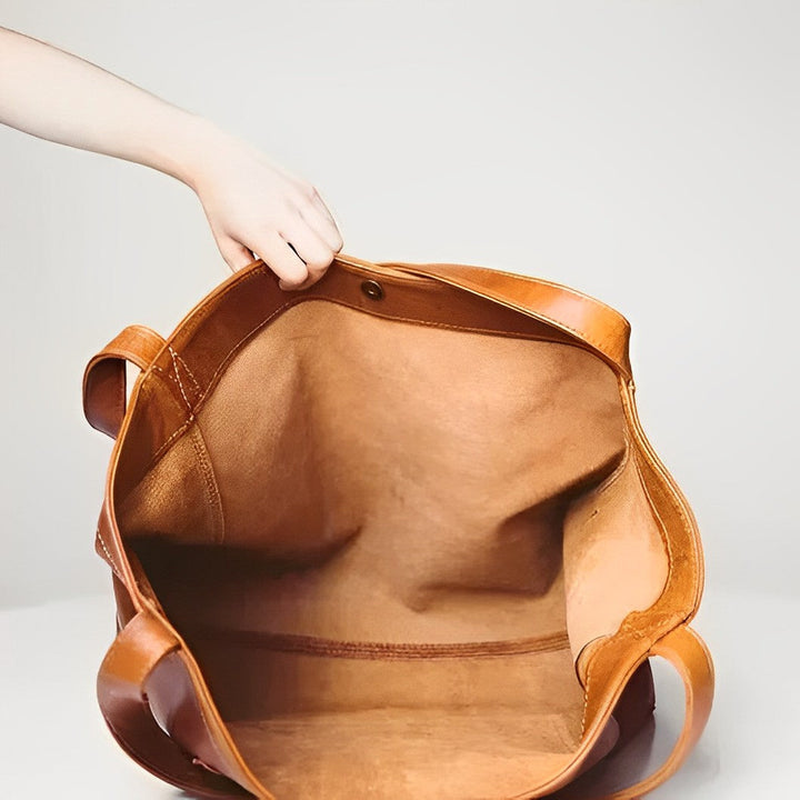 Isolde - Vintage Leather Crossbody Bag