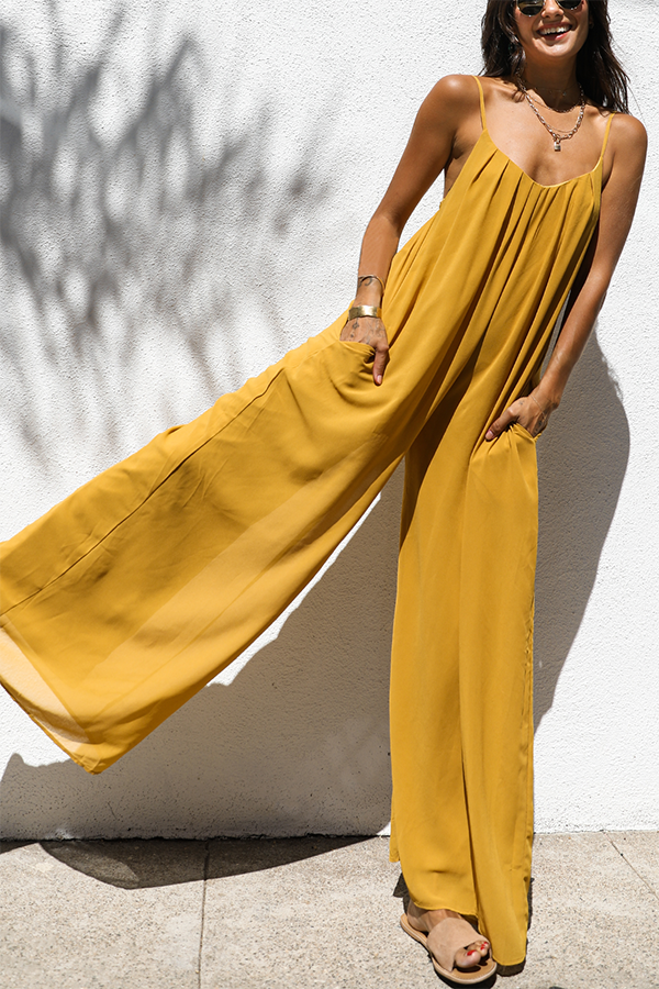 Anneliese - Classic Silhouette Pocketed Jumpsuit