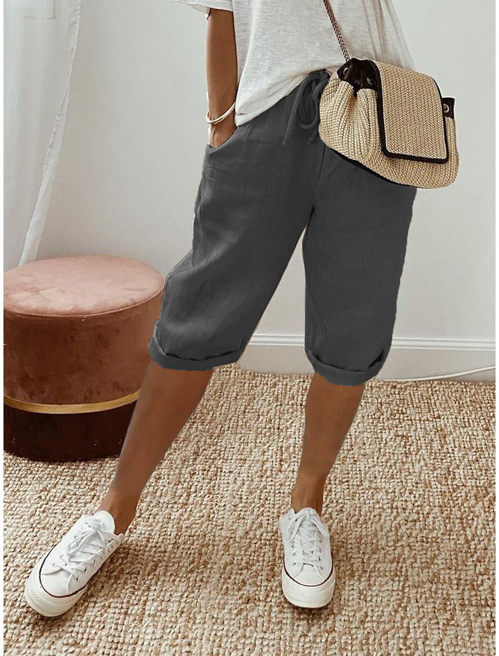Eilwen | Relaxed Capri Trousers