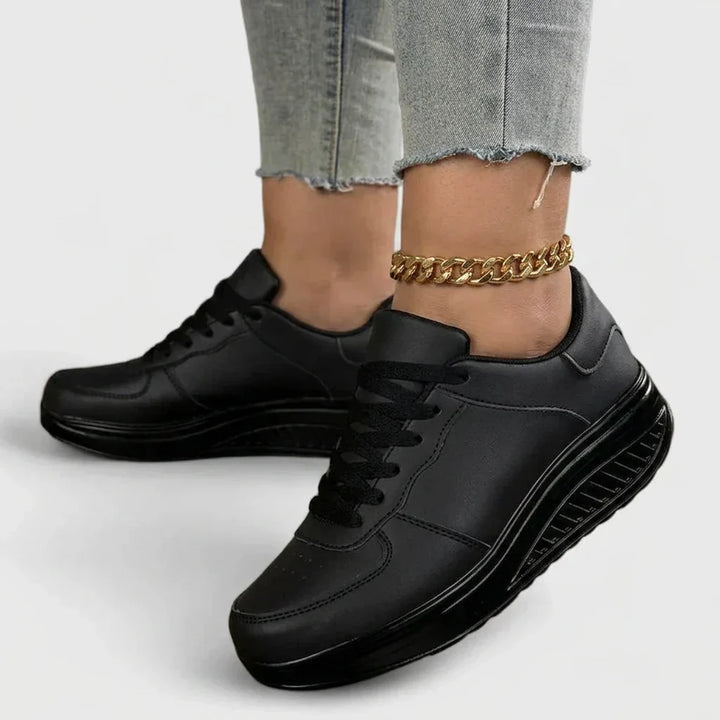Oona | Orthopaedic Trainers