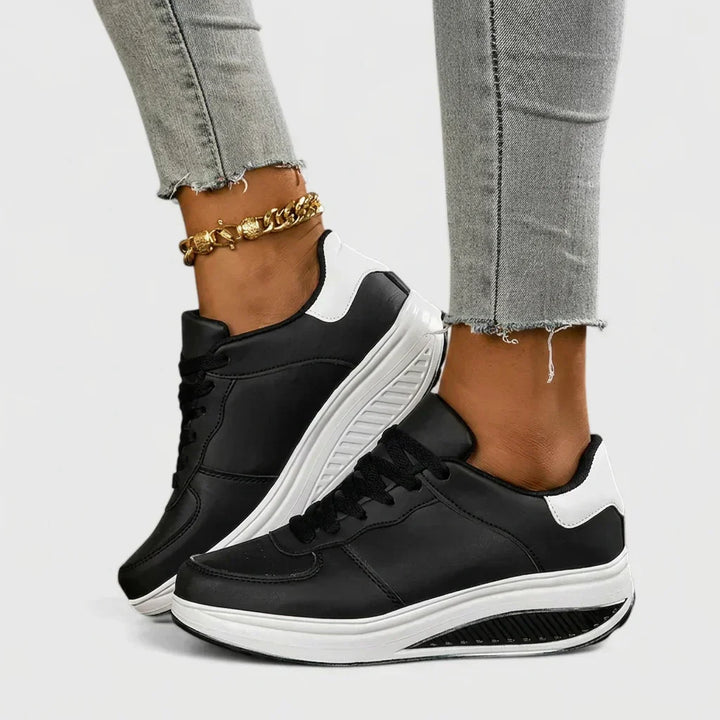 Oona | Orthopaedic Trainers