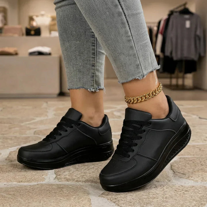 Oona | Orthopaedic Trainers