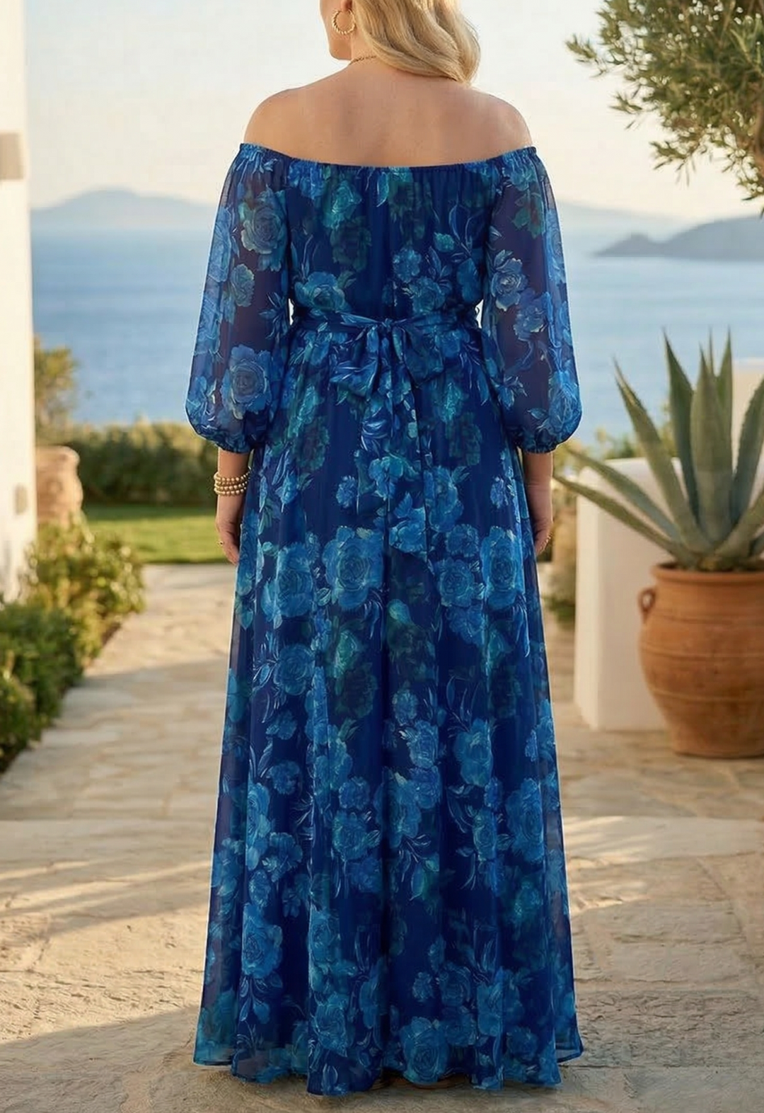Aisha - Long dress with floral print and off-the-shoulder sleeves
