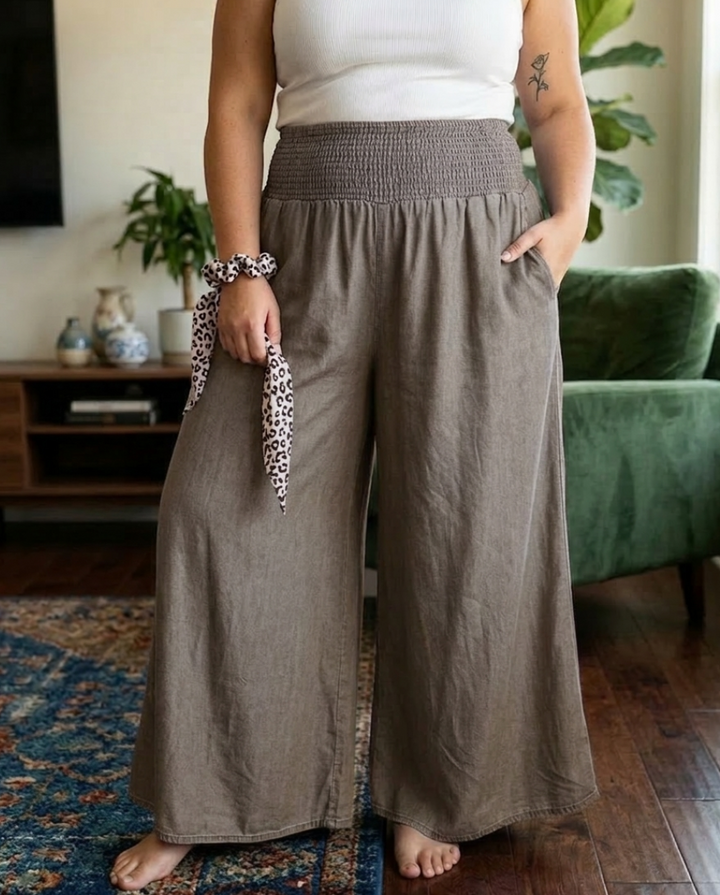 Halcyon - Comfy Wide-Leg Trousers